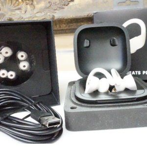 Powerbeat Pro Wireless Headphones m12822f